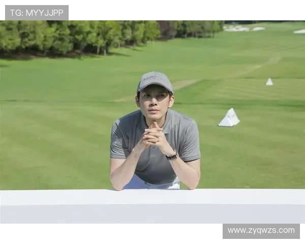 帅气足球明星化身西装男生展现绅士风范与运动魅力的完美结合